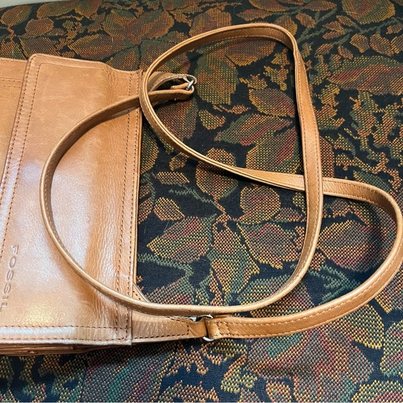 Fossil | Leather Crossbody Purse - Picture 9 of 13